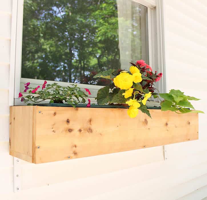DIY cedar window boxes