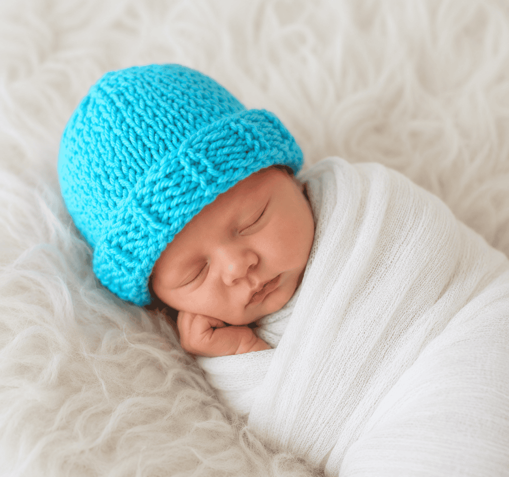 Easy Newborn Beanie Knitting Pattern (Flat Knit + Beginner-Friendly)