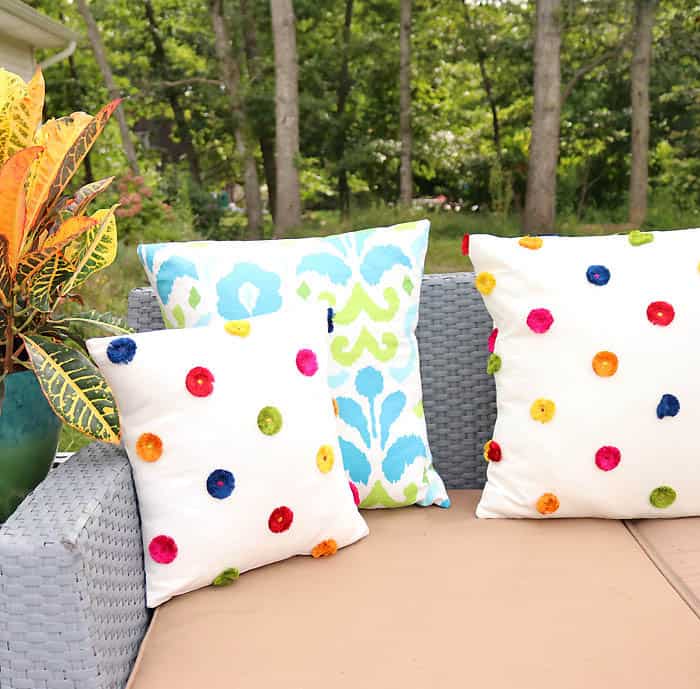 How to Sew an Envelope Pillow- video tutorial included!