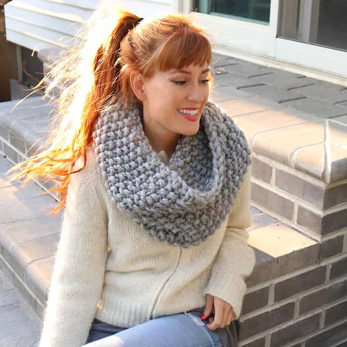 Seed Stitch Cowl Knitting Pattern