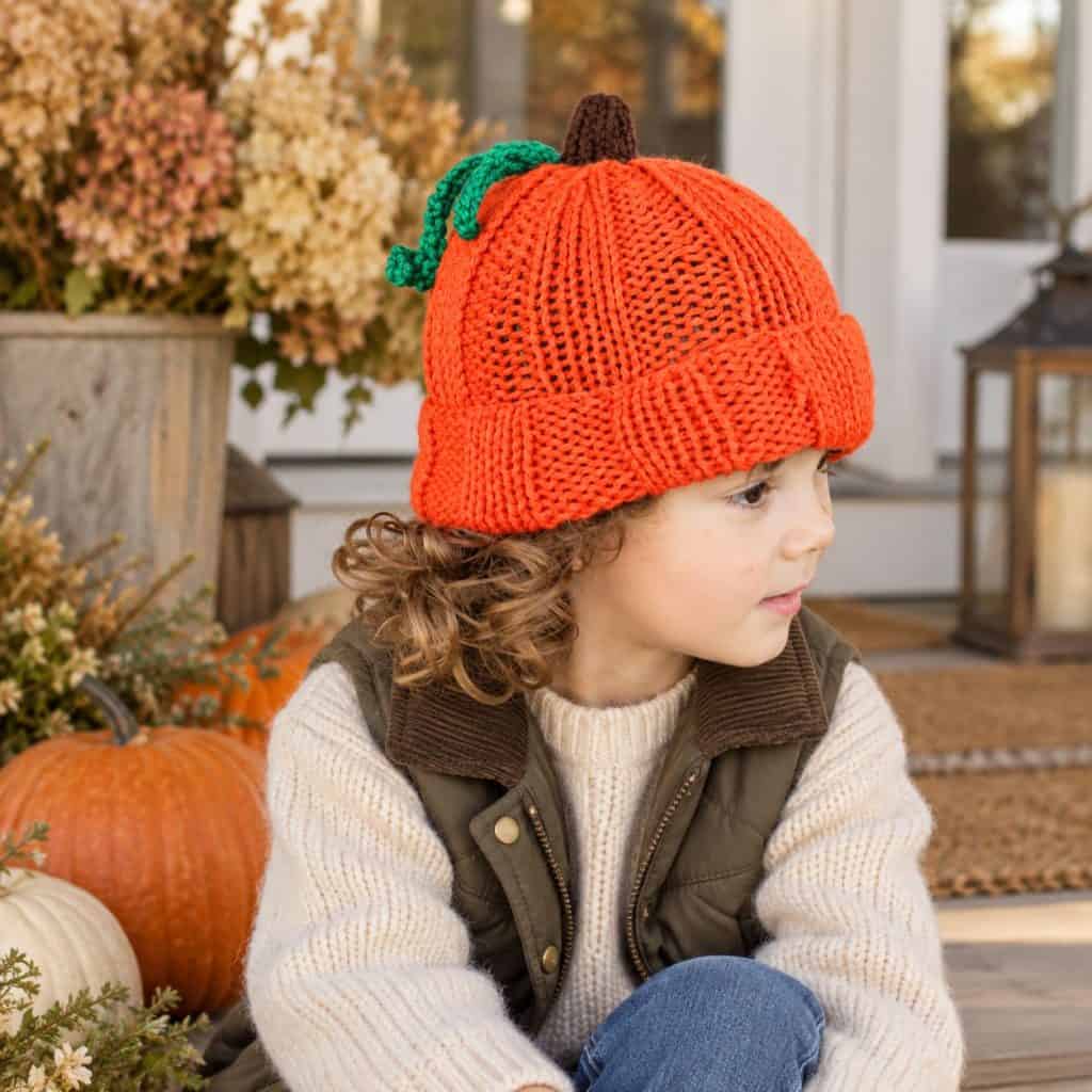 Easy Kids Pumpkin Hat Knitting Pattern (Knit in the Round) – Sizes 1–7 Years