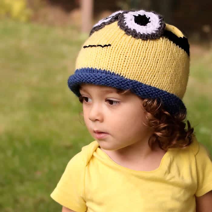 Minion Hat Free Knitting Pattern- perfect for Halloween!