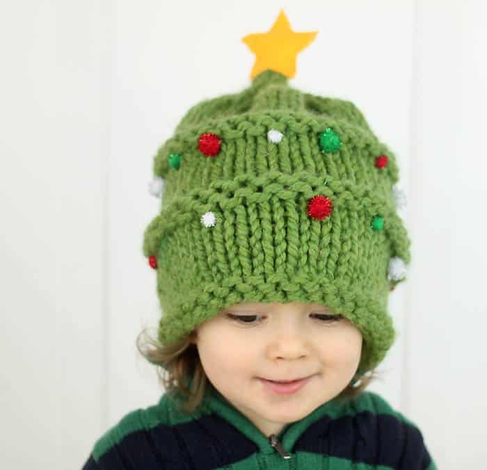 Free Christmas Baby Hat Knitting Pattern