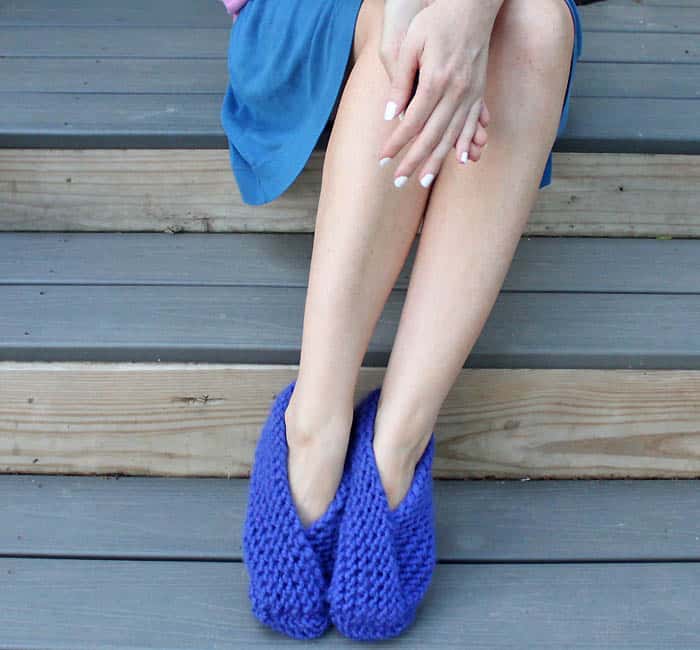 10 Flat Knit Slippers You Can Make in a Day (Beginner-Friendly + Cozy)