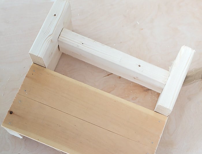 Kid's Wood Step Stool DIY