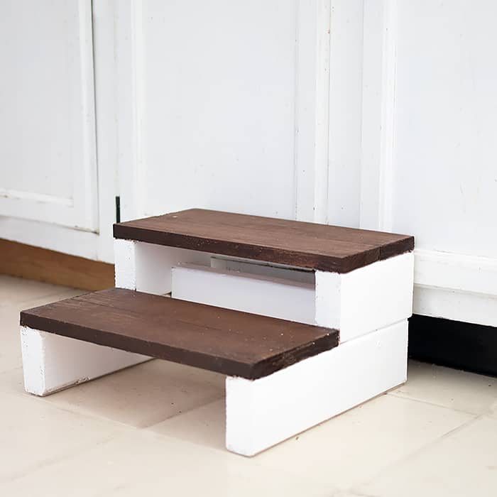 Kid's Wood Step Stool DIY