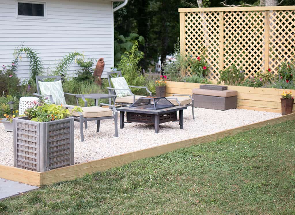 flagstone patio with pea gravel