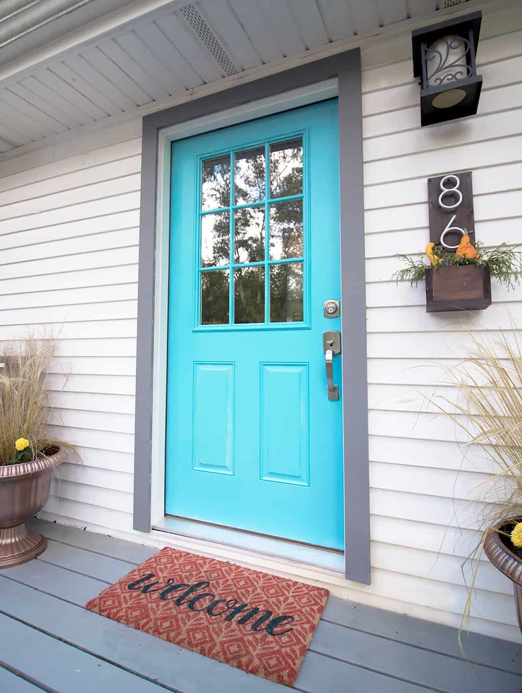 How to Paint Fiberglass Doors