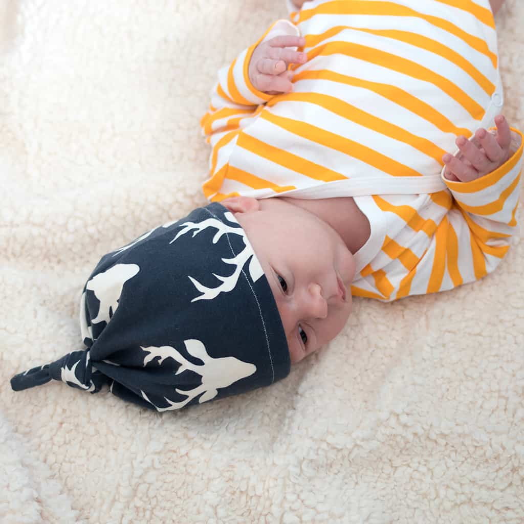 How to Sew an Easy Baby Hat (10 Minutes!)