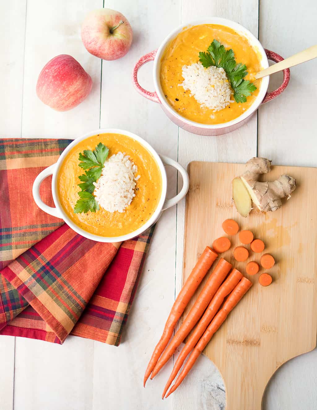 Slow Cooker Vegan Carrot Ginger Soup