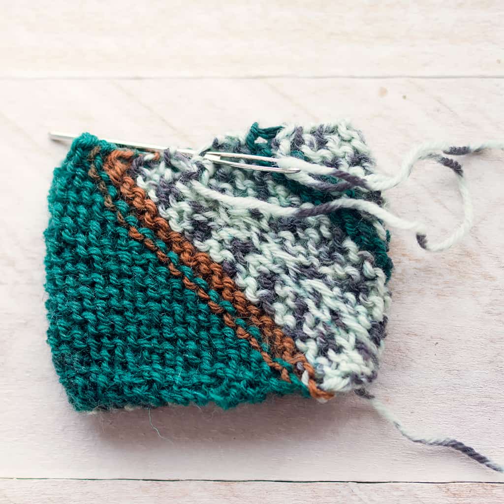 Easy Cat Toy Knitting Pattern -