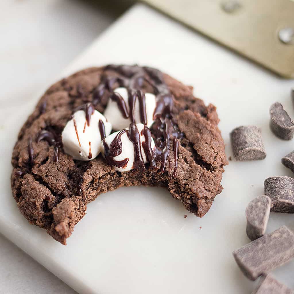 Amazing Vegan Hot Chocolate Cookies