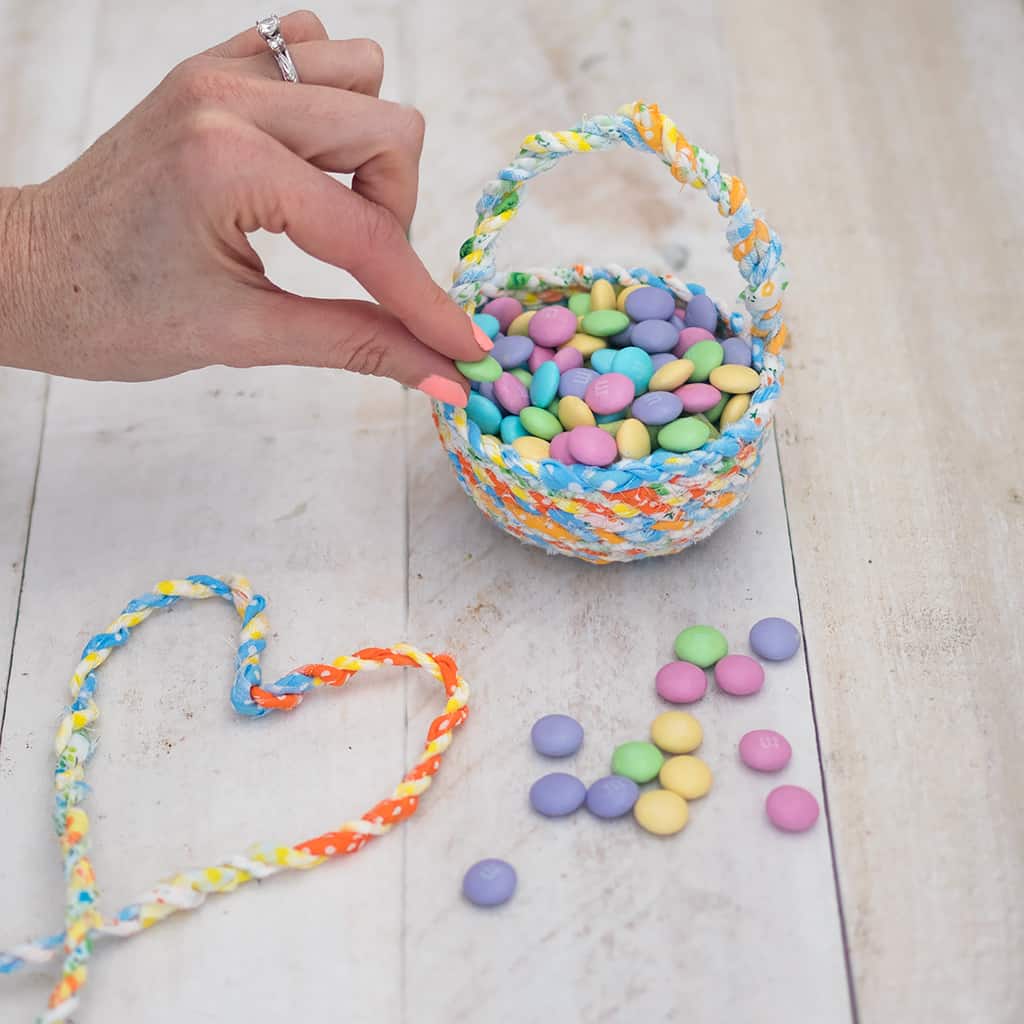 How to Sew Fabric Twine Easter Baskets