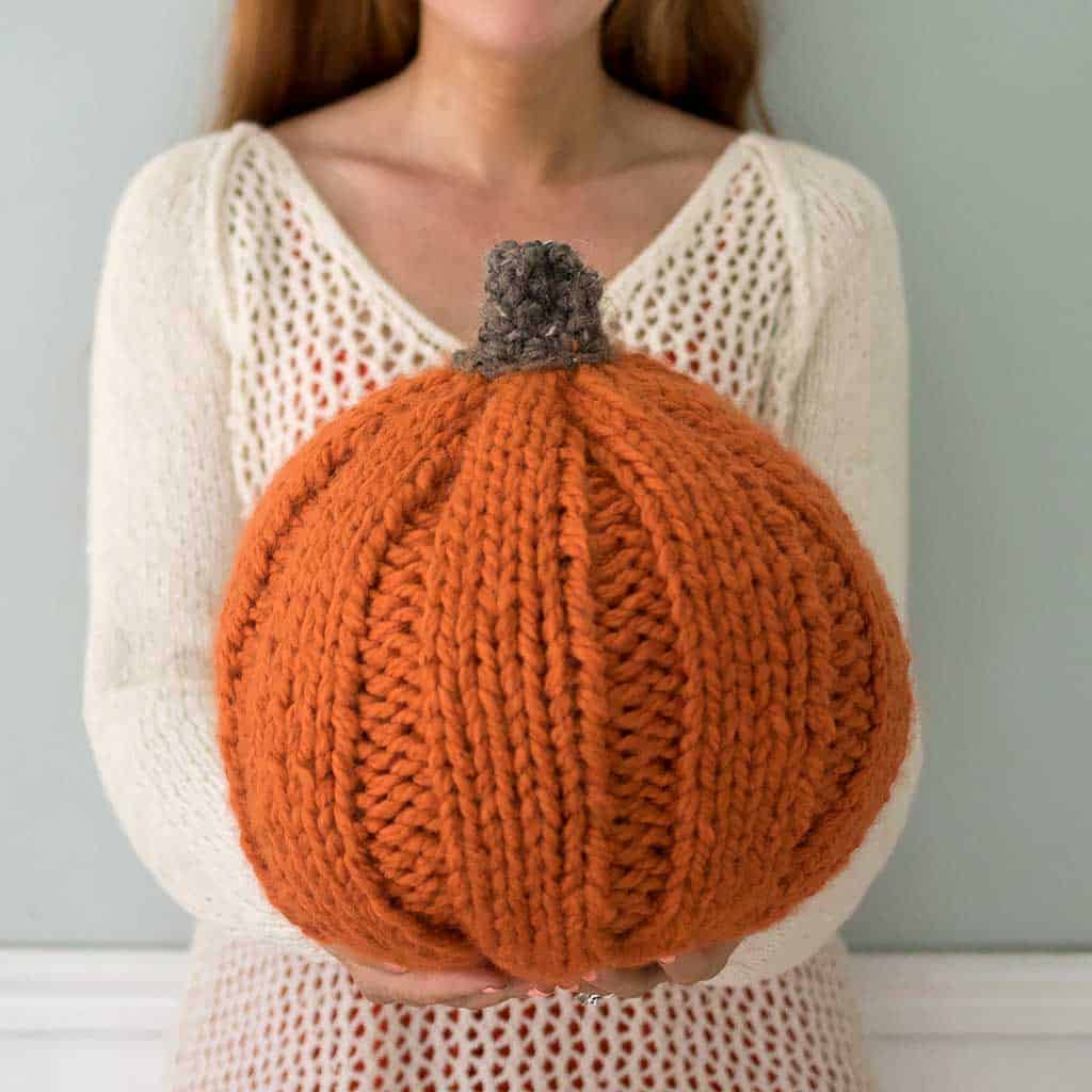 Easy Jumbo Pumpkin Knitting Pattern