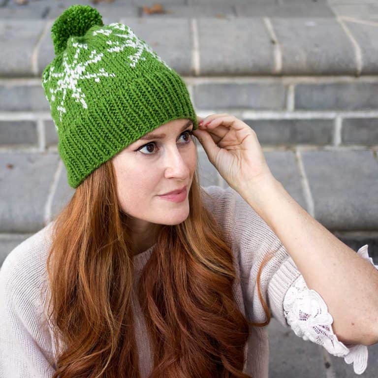 Womens Easy Snowflake Hat Knitting Pattern