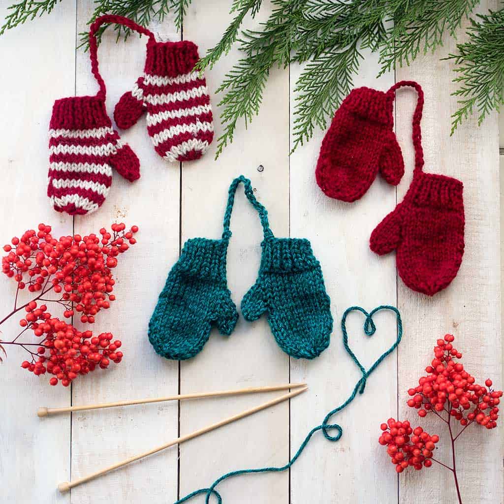 How to Knit Mini Mittens Christmas Ornaments