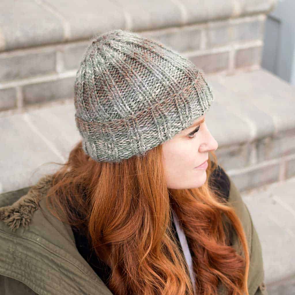 Flat Knit Hat Free Knitting Pattern- perfect for beginners! 