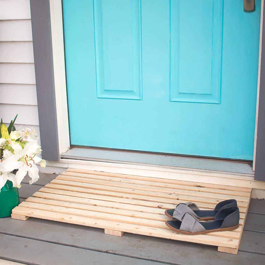 https://gina-michele.com/wp-content/uploads/2022/04/How-to-Build-a-Wood-Doormat4.jpg