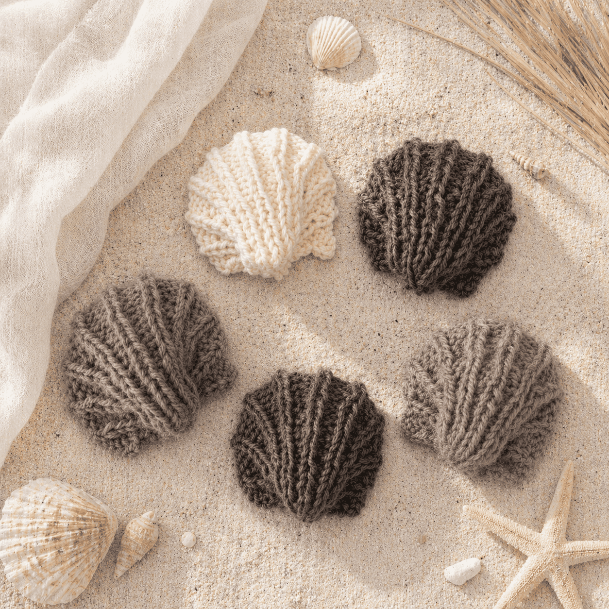 Flat Knit Seashell Knitting Pattern (Easy, Beginner-Friendly + Perfect for Summer Decor)