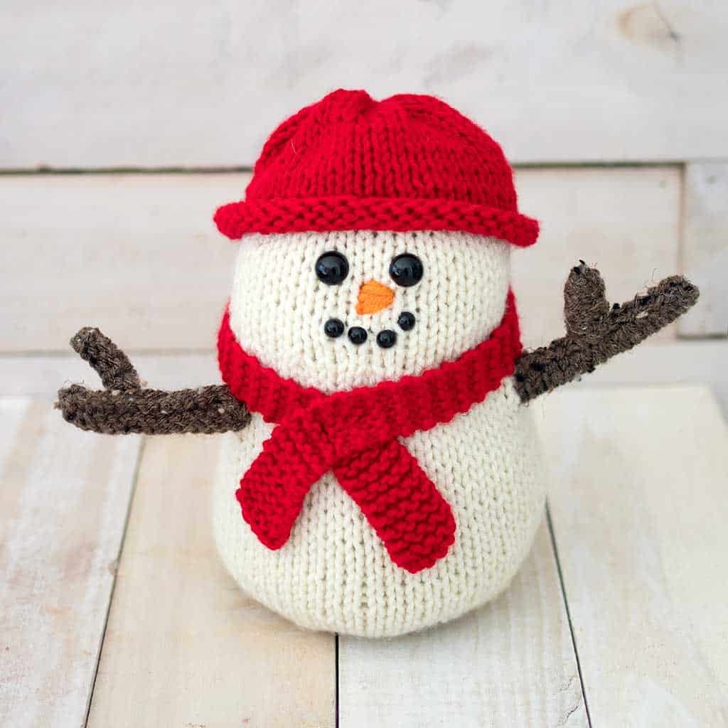 Easy Flat Knit Snowman