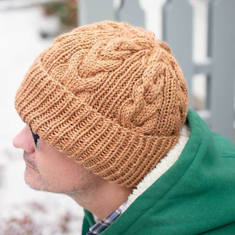 Mens Cable Knit Hat Knitting Pattern