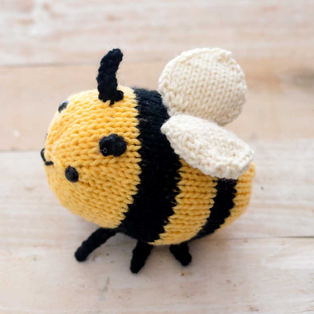 Easy Plush Bee Knitting Pattern