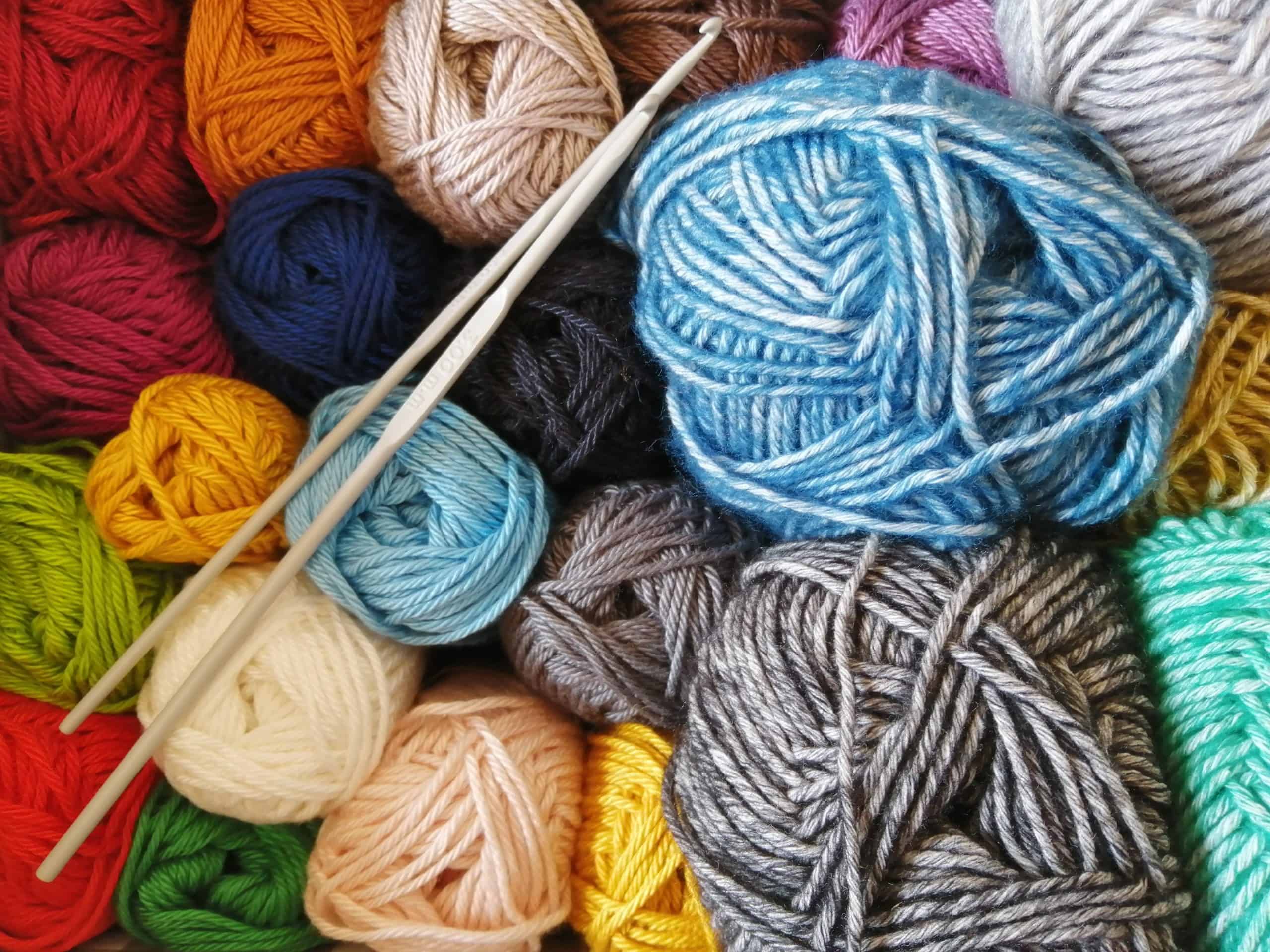 10 Essential Tools Every Knitter Should Have