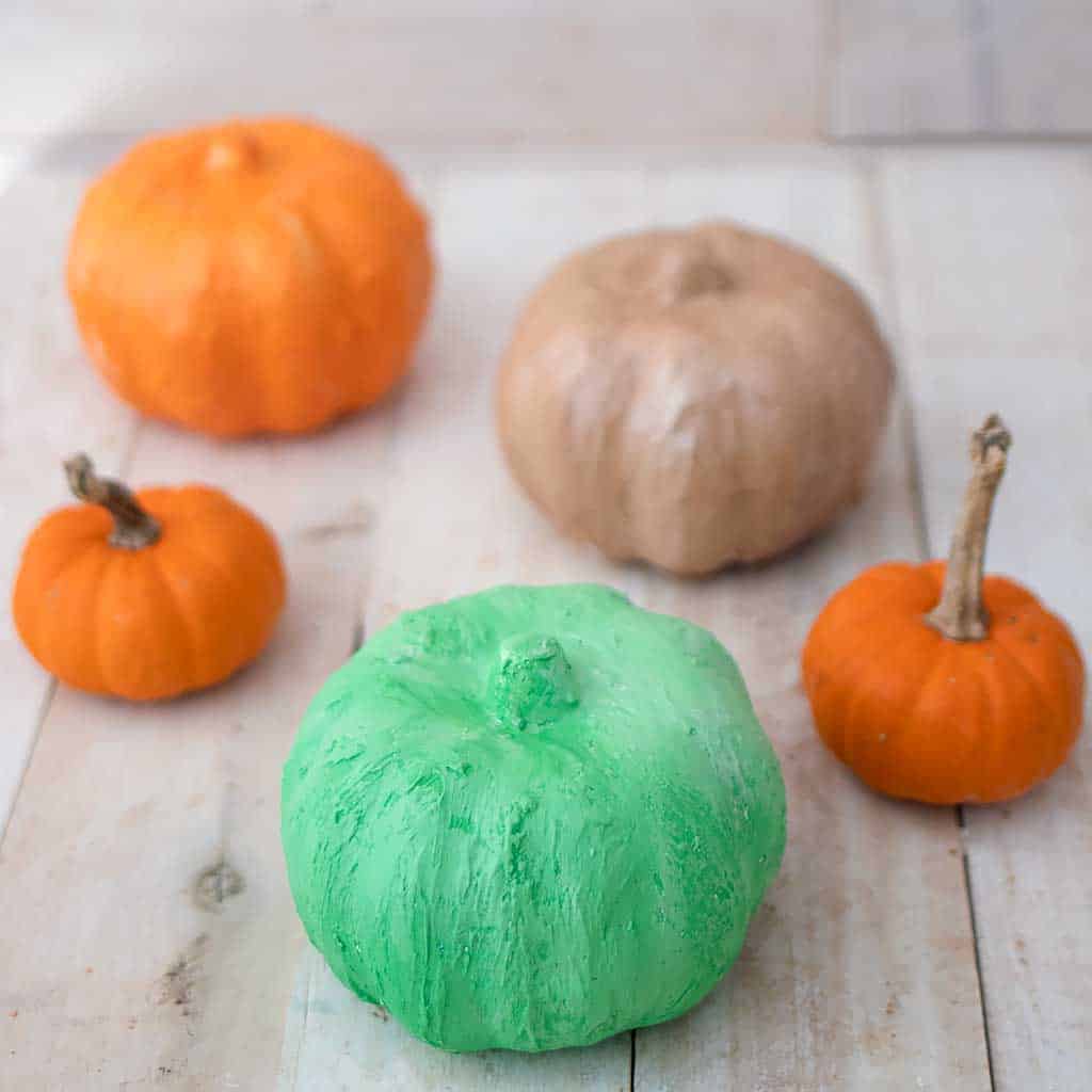 DIY Dollar Store Spackle Pumpkins