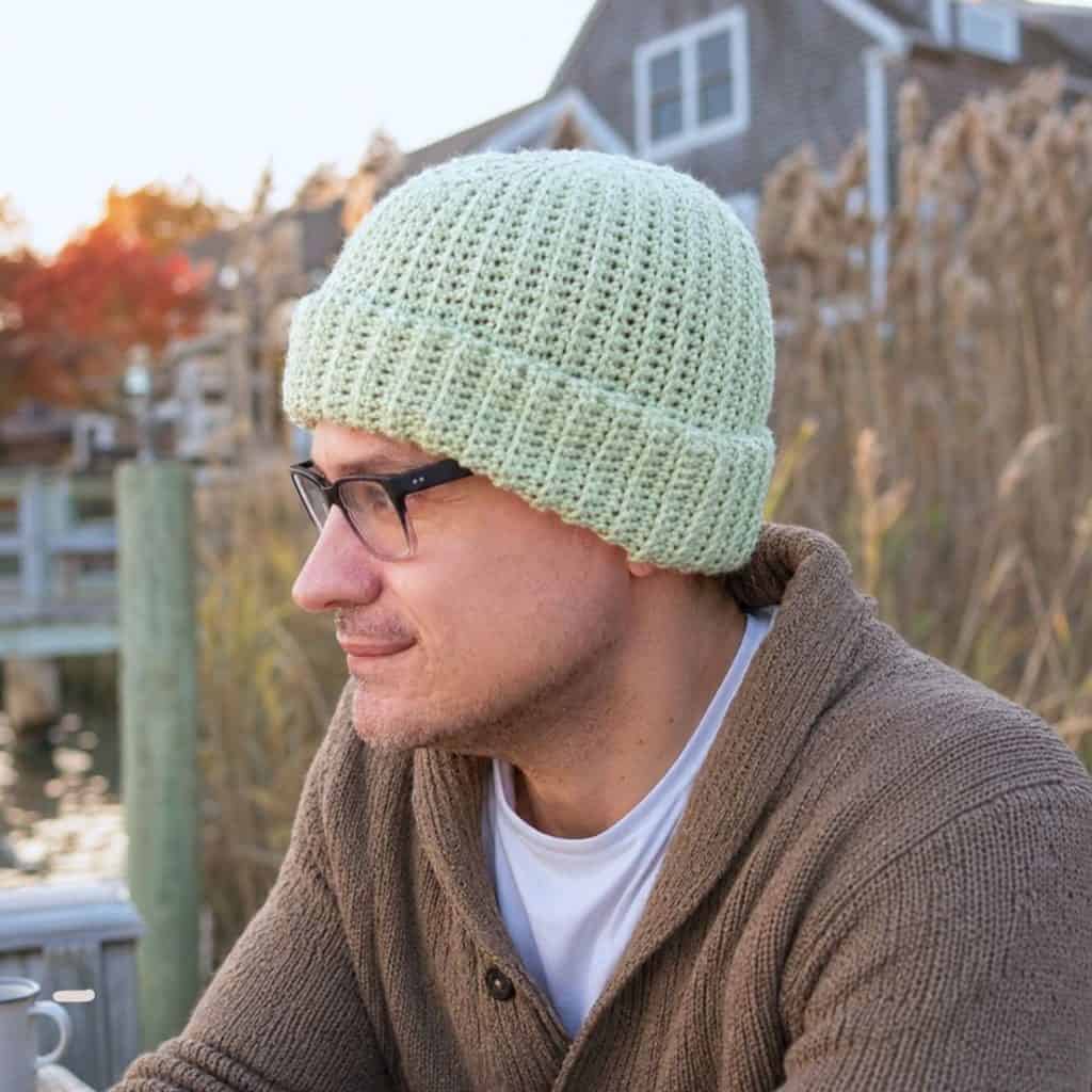 Easy Men's Basic Crochet Hat Pattern (Crocheted Flat for Beginners)