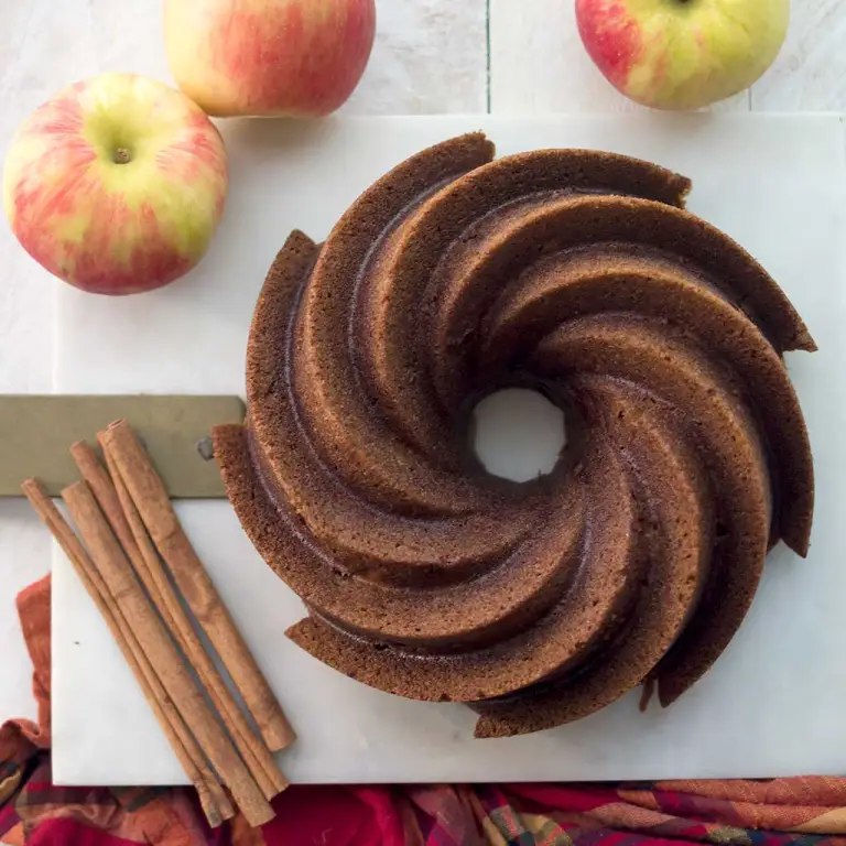 Vegan Spiced Apple Bundt Cake