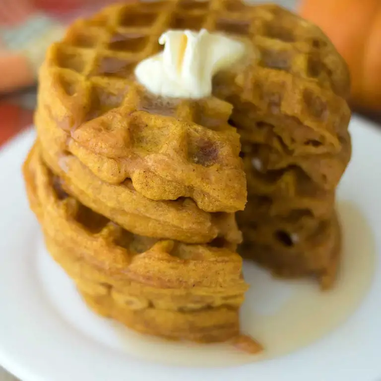 Easy Vegan Pumpkin Waffles