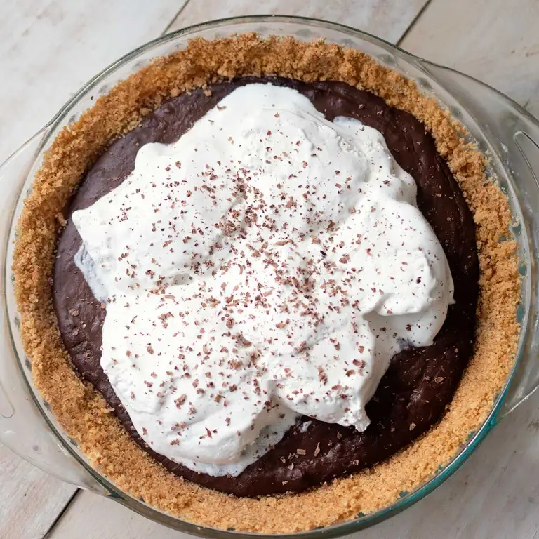 Easy and Amazing Vegan Chocolate Pie