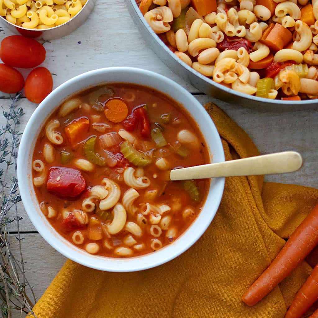 Easy Vegan Pasta e Fagioli