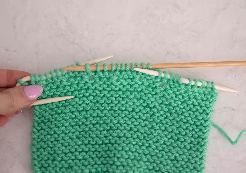 Garter Stitch Baby Booties Step-by-Step Pattern and Video Tutorial