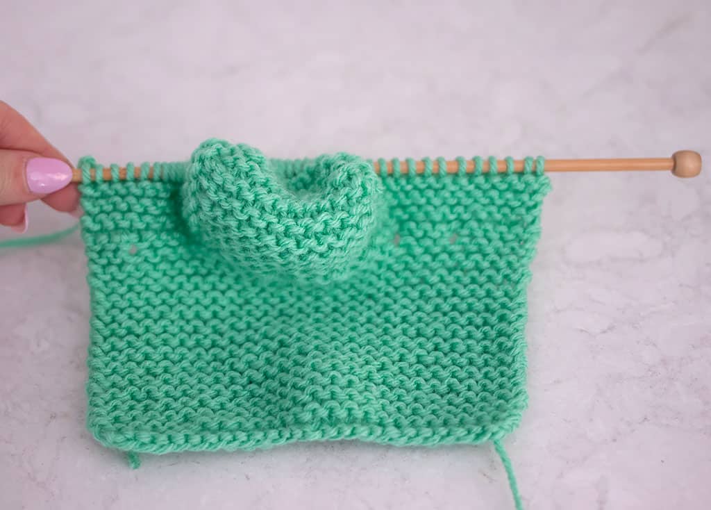 Garter Stitch Baby Booties Step-by-Step Pattern and Video Tutorial