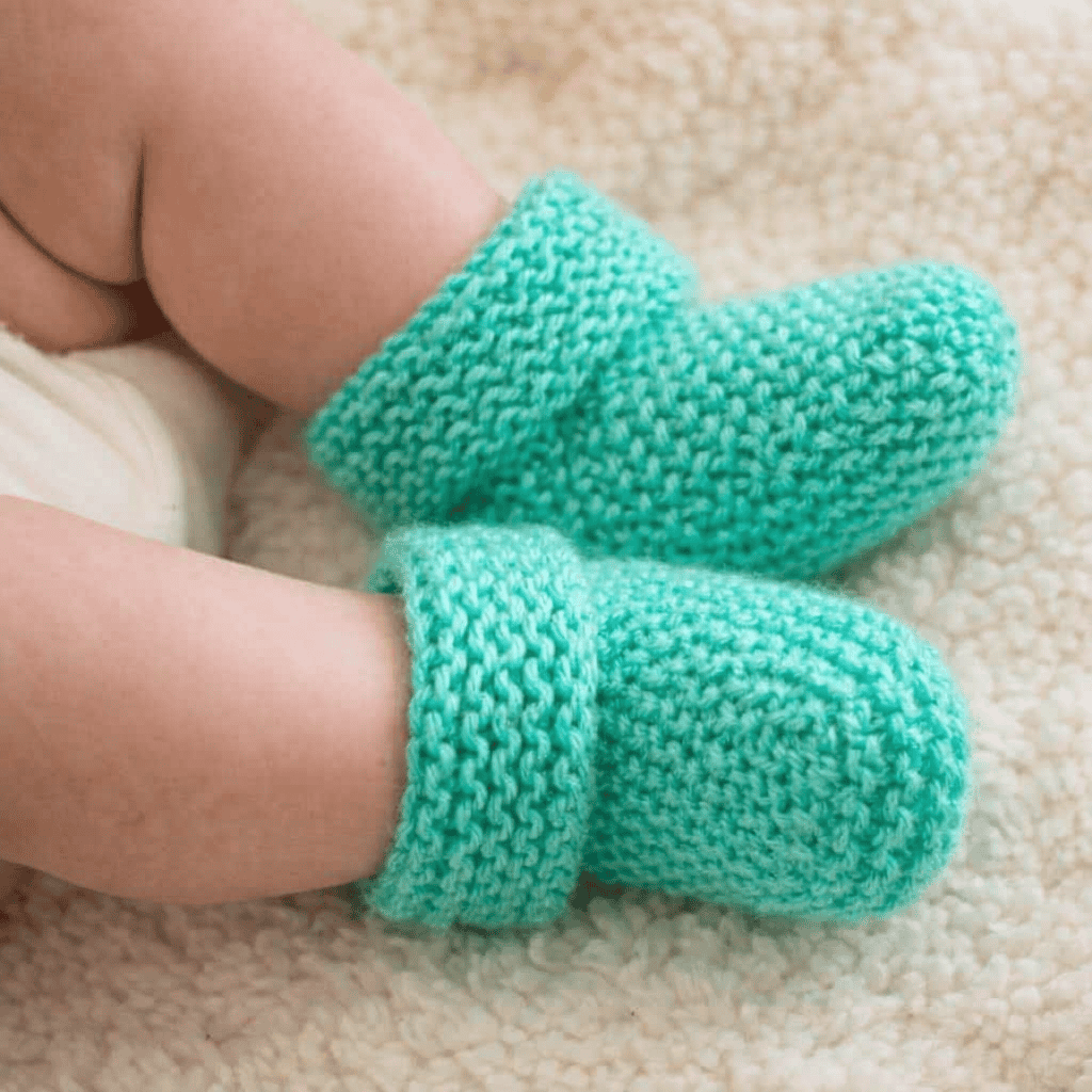Garter Stitch Baby Booties Step-by-Step Pattern and Video Tutorial