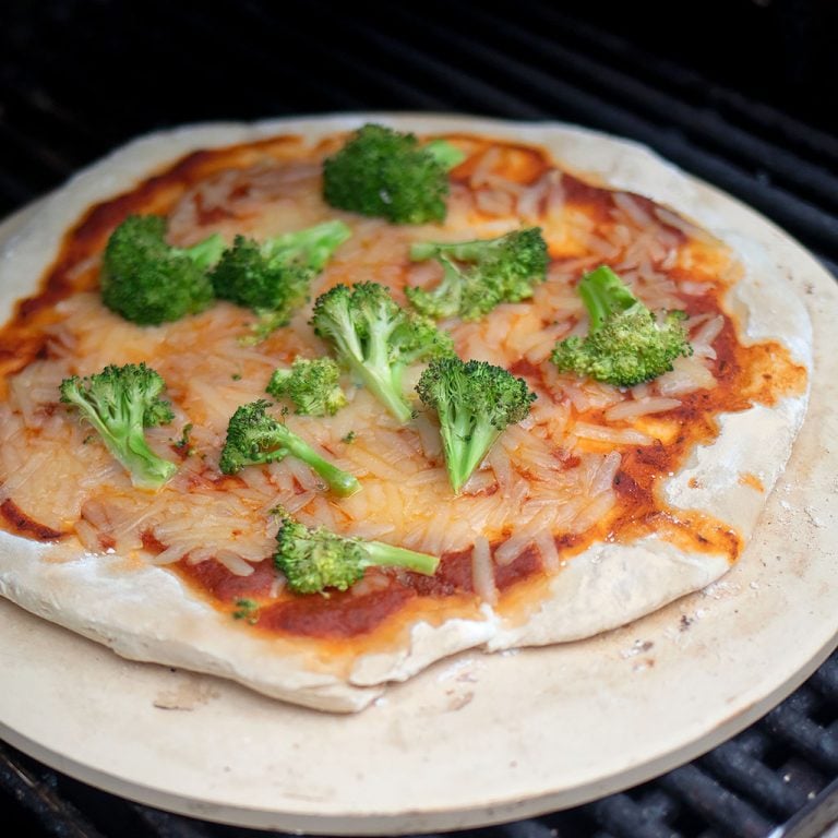How to Grill Pizza