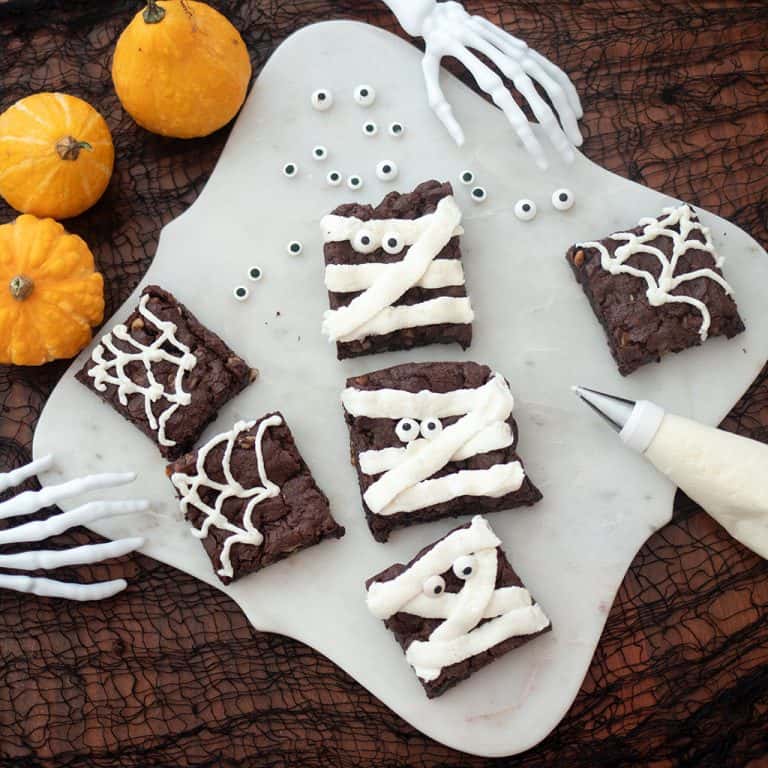 How to Decorate Spooky Halloween Brownies