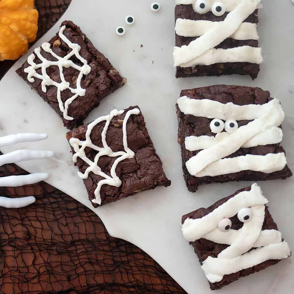 How to Decorate Spooky Halloween Brownies
