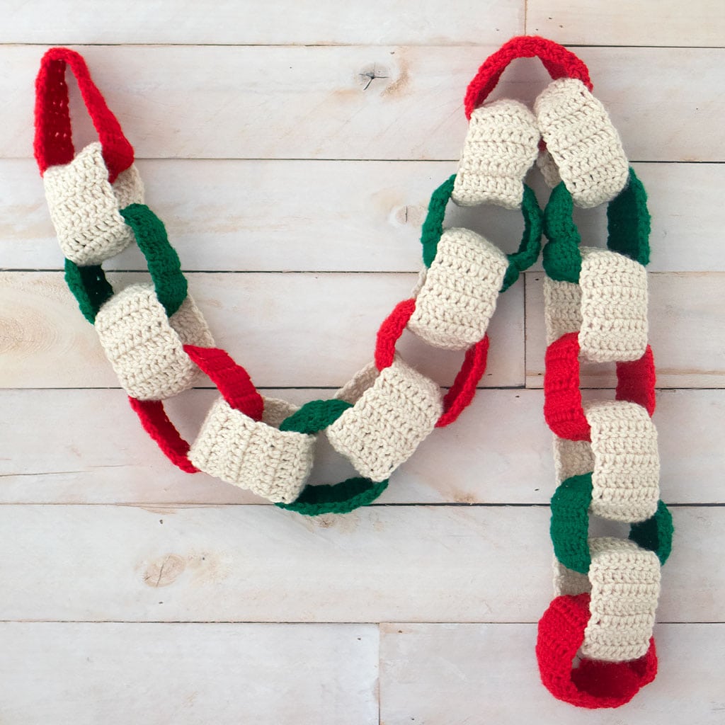 Chain Garland Crochet Pattern