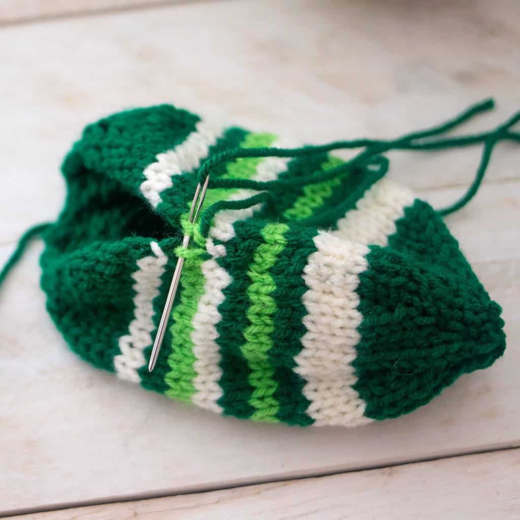 Oversized Christmas Ball Ornament Knitting Pattern