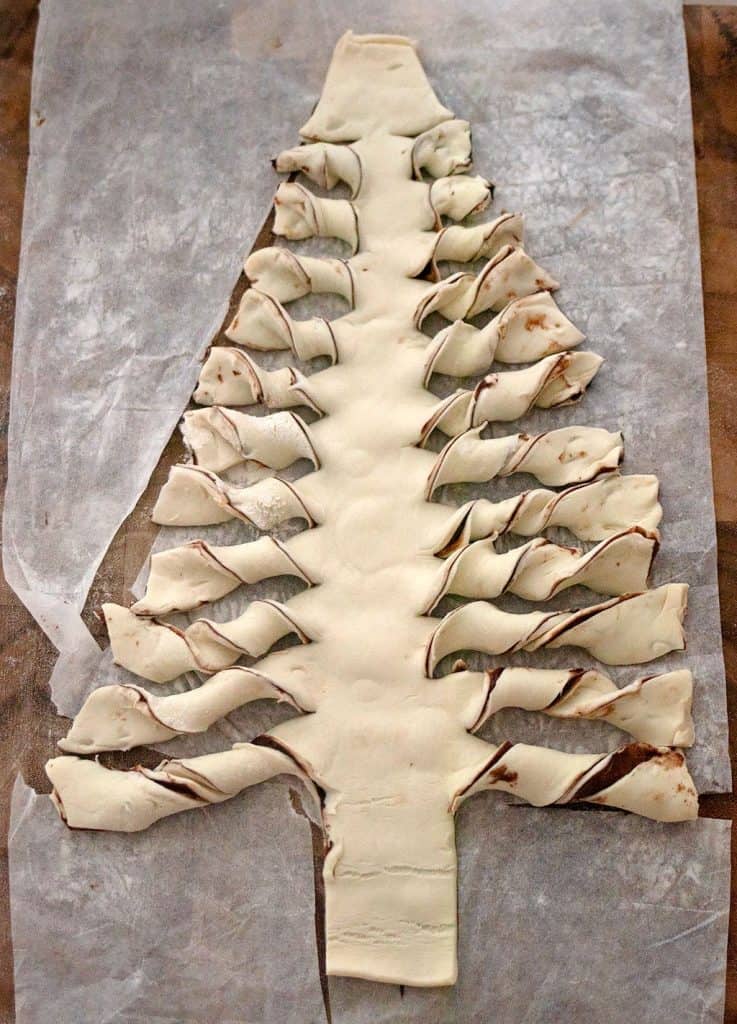 Easy Puff Pastry Christmas Tree