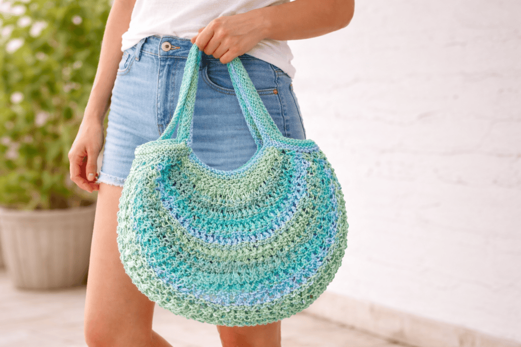 15 Easy Summer Knitting Patterns You Can Make This Weekend (Beginner-Friendly + Lightweight)